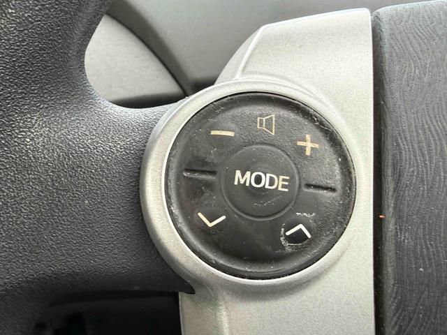 プリウス S ETC ナビ アルミホイール オートライト CVT スマートキー 電動格納ミラー 盗難防止システム 衝突安全ボディ ABS ESC エアコン パワーステアリング パワーウィンドウ(26枚目)