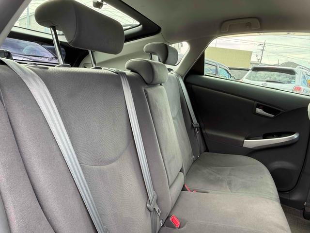 プリウス S ETC ナビ アルミホイール オートライト CVT スマートキー 電動格納ミラー 盗難防止システム 衝突安全ボディ ABS ESC エアコン パワーステアリング パワーウィンドウ(34枚目)