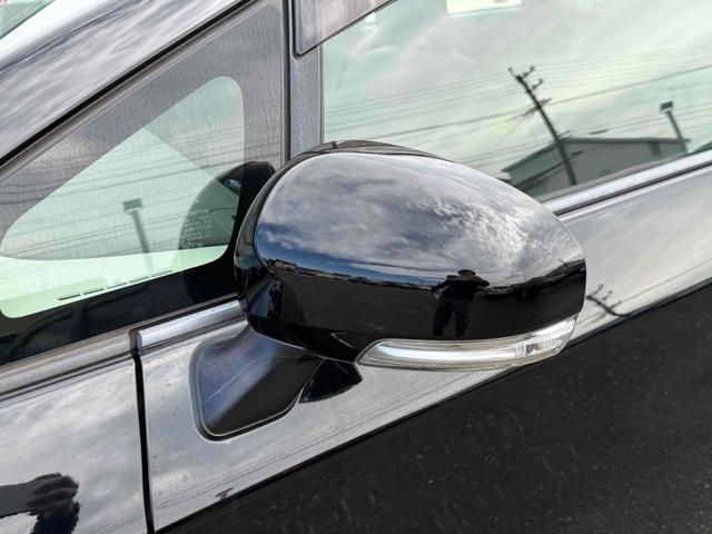 プリウス S ETC ナビ アルミホイール オートライト CVT スマートキー 電動格納ミラー 盗難防止システム 衝突安全ボディ ABS ESC エアコン パワーステアリング パワーウィンドウ(42枚目)