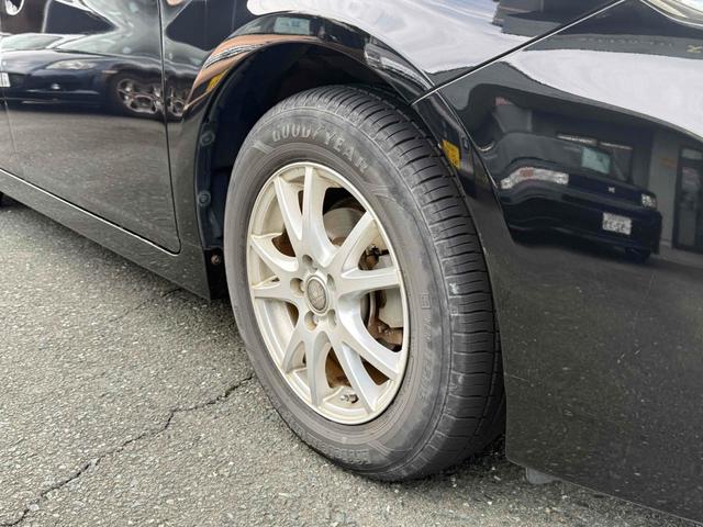 プリウス S ETC ナビ アルミホイール オートライト CVT スマートキー 電動格納ミラー 盗難防止システム 衝突安全ボディ ABS ESC エアコン パワーステアリング パワーウィンドウ(47枚目)