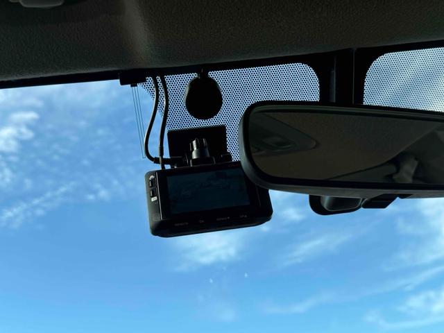 NV350キャラバンバン ロングライダープレミアムGX ドライブレコーダー ETC バックカメラ ナビ TV 両側スライドドア オートライト 電動格納ミラー AT エアコン パワーウィンドウ 運転席エアバッグ 助手席エアバッグ(6枚目)