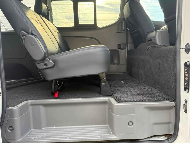 NV350キャラバンバン ロングライダープレミアムGX ドライブレコーダー ETC バックカメラ ナビ TV 両側スライドドア オートライト 電動格納ミラー AT エアコン パワーウィンドウ 運転席エアバッグ 助手席エアバッグ(23枚目)