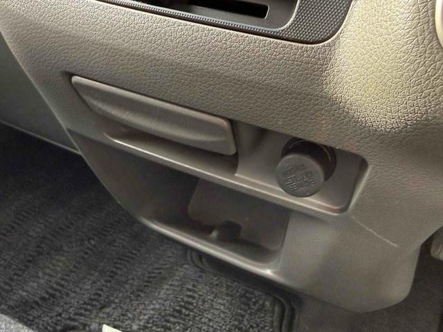 NV350キャラバンバン ロングライダープレミアムGX ドライブレコーダー ETC バックカメラ ナビ TV 両側スライドドア オートライト 電動格納ミラー AT エアコン パワーウィンドウ 運転席エアバッグ 助手席エアバッグ(26枚目)