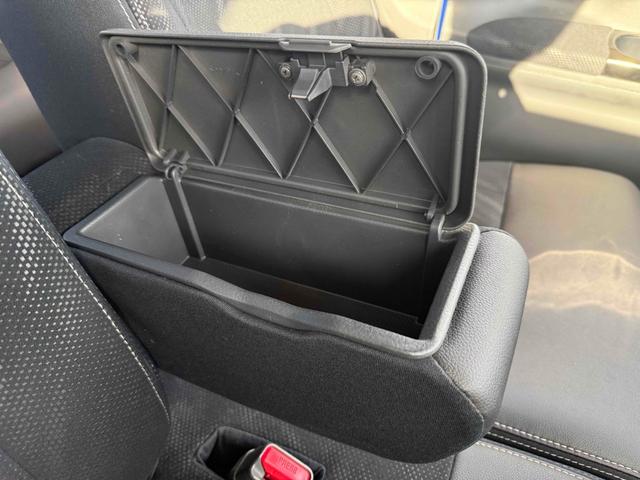 タント カスタムＲＳ　トップエディションＳＡＩＩ　ドライブレコーダー　ＥＴＣ　バックカメラ　両側電動スライドドア　ＴＶ　衝突被害軽減システム　オートライト　ＬＥＤヘッドランプ　スマートキー　アイドリングストップ　電動格納ミラー　ベンチシート　ＣＶＴ（29枚目）