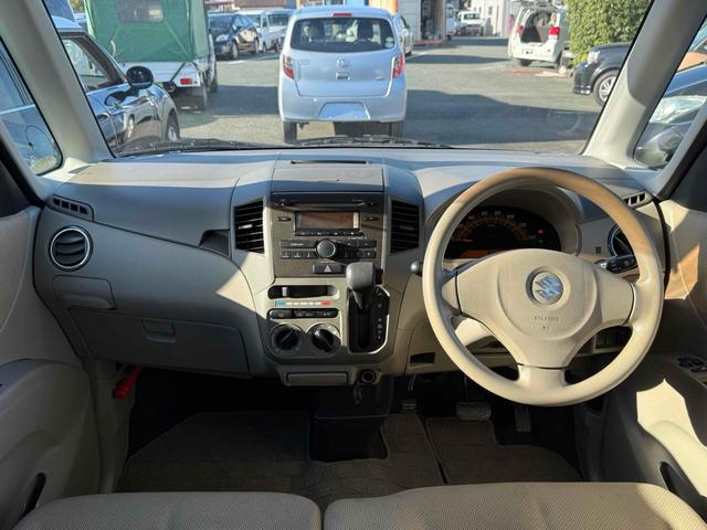 毎回座るフロントシート。運転席は必ず使用する部分ですので、座り心地が重要です！