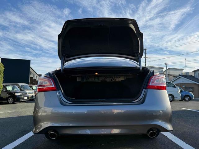 ティアナ XL ドライブレコーダー ETC バックカメラ ナビ TV アルミホイール オートライト HID CVT スマートキー 電動格納ミラー 盗難防止システム パワーシート ミュージックプレイヤー接続可(19枚目)