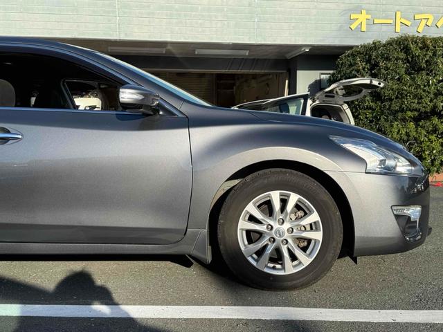 ティアナ XL ドライブレコーダー ETC バックカメラ ナビ TV アルミホイール オートライト HID CVT スマートキー 電動格納ミラー 盗難防止システム パワーシート ミュージックプレイヤー接続可(28枚目)