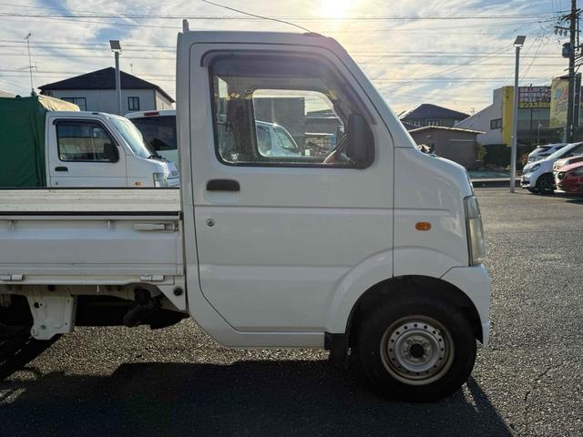 キャリイトラック ＫＣエアコン・パワステ　４ＷＤ　ＭＴ　エアコン（8枚目）