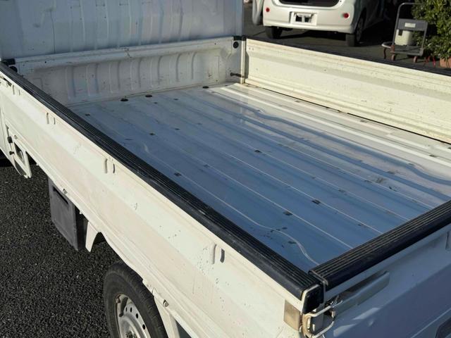 キャリイトラック ＫＣエアコン・パワステ　４ＷＤ　ＭＴ　エアコン（18枚目）