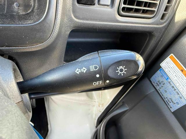 キャリイトラック ＫＣエアコン・パワステ　４ＷＤ　ＭＴ　エアコン（30枚目）