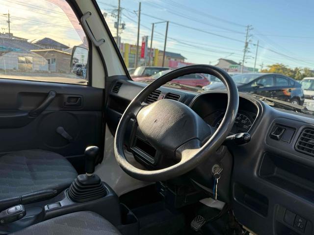 キャリイトラック ＫＣエアコン・パワステ　４ＷＤ　ＭＴ　エアコン（31枚目）