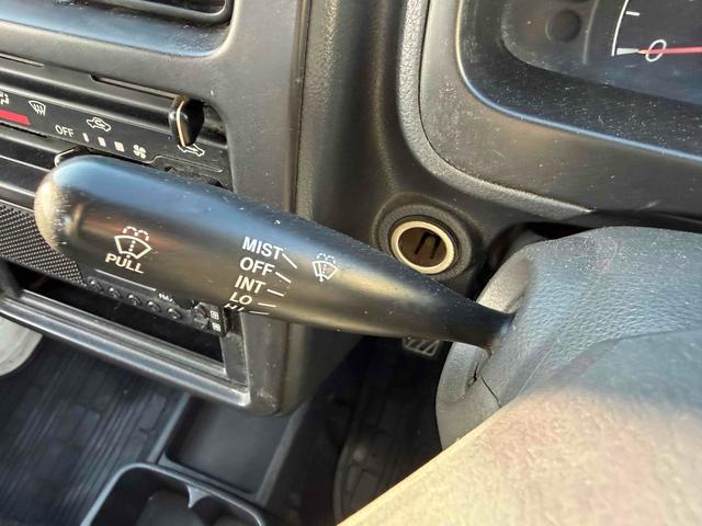 キャリイトラック ＫＣエアコン・パワステ　４ＷＤ　ＭＴ　エアコン（34枚目）