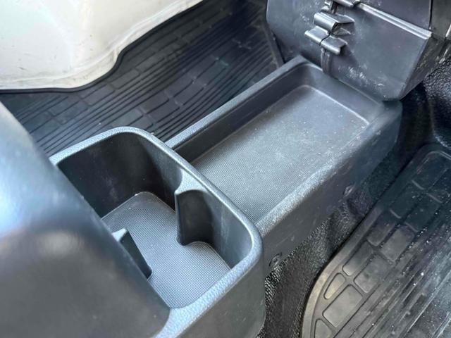 キャリイトラック ＫＣエアコン・パワステ　４ＷＤ　ＭＴ　エアコン（38枚目）