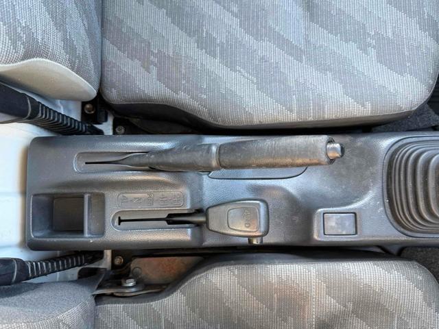 キャリイトラック ＫＣエアコン・パワステ　４ＷＤ　ＭＴ　エアコン（40枚目）