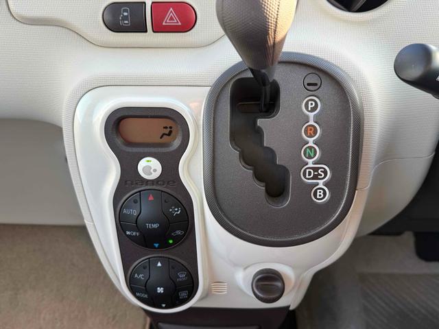 ポルテ Ｘ　ＥＴＣ　バックカメラ　ナビ　電動スライドドア　スマートキー　アイドリングストップ　電動格納ミラー　ＣＶＴ　衝突安全ボディ　ＡＢＳ　ＥＳＣ　エアコン　パワーステアリング　パワーウィンドウ（8枚目）