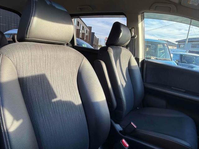 フリードハイブリッド ジャストセレクション　ドライブレコーダー　ナビ　オートクルーズコントロール　両側電動スライドドア　オートライト　ＨＩＤ　スマートキー　電動格納ミラー　３列シート　ウォークスルー　ＣＶＴ　アルミホイール　Ｂｌｕｅｔｏｏｔｈ（38枚目）