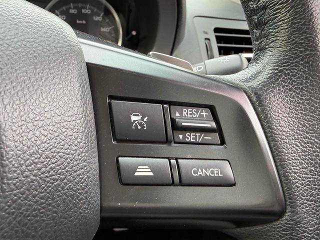 �������H�ŕ֗��ȃN���[�Y�R���g���[���@�\���t���Ă��܂���B���x��ݒ肷��ƃA�N�Z���𓥂܂Ȃ��Ă����̑��x�ő��邱�Ƃ��ł���̂ő����x�܂��鎖���ł��܂��ˁB