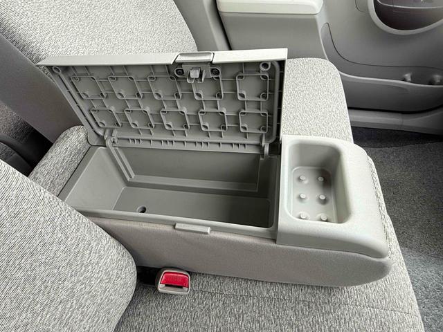 パッソ Ｘ　ユルリ　スマートキー　電動格納ミラー　ＣＶＴ　盗難防止システム　衝突安全ボディ　ベンチシート　ＡＢＳ　ＣＤ　ＭＤ　ミュージックプレイヤー接続可　エアコン　パワーステアリング　パワーウィンドウ（10枚目）