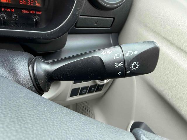 パッソ Ｘ　Ｌパッケージ　ドライブレコーダー　ＥＴＣ　バックカメラ　ＴＶ　スマートキー　アイドリングストップ　電動格納ミラー　ＣＶＴ　盗難防止システム　衝突安全ボディ　ベンチシート　ＡＢＳ　ＥＳＣ　ＣＤ　Ｂｌｕｅｔｏｏｔｈ（10枚目）