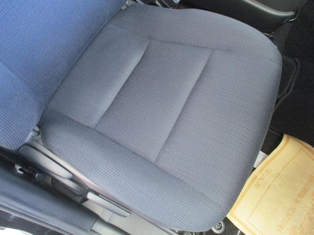 シエンタ Ｇ　純正ＳＤナビ　バックカメラ　ＥＴＣ　トヨタセーフティセンス　両側電動スライドドア　７人乗り（12枚目）