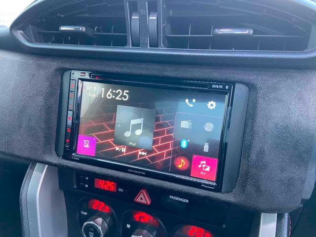 ８６ ＧＴ　ＢＬＩＴＺエアロスピードＲコンセプト　６ＭＴ　ＶＬＡＮＤヘッドライト　Ｂｌｕｅｔｏｏｔｈ　ＶＡＬＥＮＴＩサイドマーカー　クイックリリース　ＡＲＲＯＷＺ車高調　ＥＴＣ　禁煙車（3枚目）