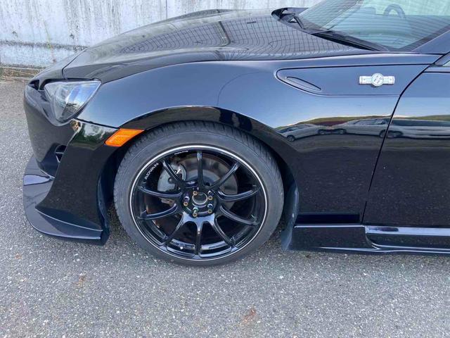 ８６ ＧＴ　ＢＬＩＴＺエアロスピードＲコンセプト　６ＭＴ　ＶＬＡＮＤヘッドライト　Ｂｌｕｅｔｏｏｔｈ　ＶＡＬＥＮＴＩサイドマーカー　クイックリリース　ＡＲＲＯＷＺ車高調　ＥＴＣ　禁煙車（30枚目）