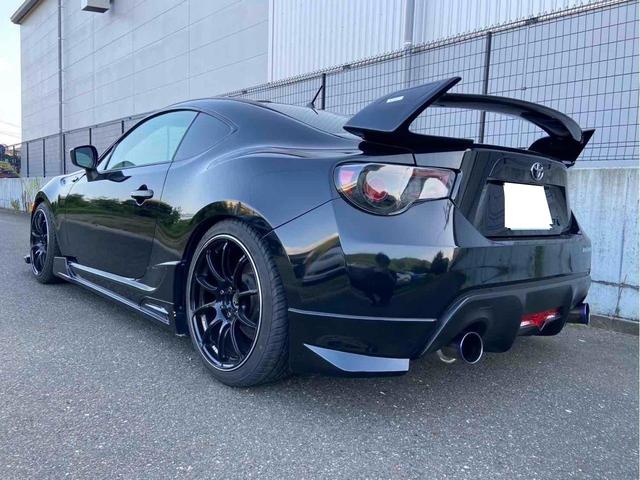 ８６ ＧＴ　ＢＬＩＴＺエアロスピードＲコンセプト　６ＭＴ　ＶＬＡＮＤヘッドライト　Ｂｌｕｅｔｏｏｔｈ　ＶＡＬＥＮＴＩサイドマーカー　クイックリリース　ＡＲＲＯＷＺ車高調　ＥＴＣ　禁煙車（34枚目）