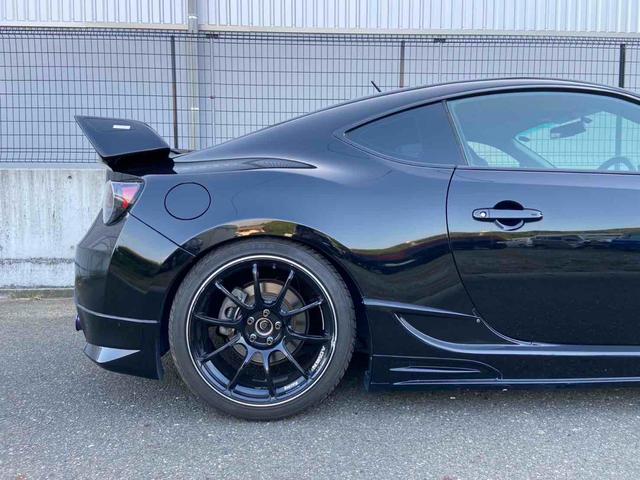 ８６ ＧＴ　ＢＬＩＴＺエアロスピードＲコンセプト　６ＭＴ　ＶＬＡＮＤヘッドライト　Ｂｌｕｅｔｏｏｔｈ　ＶＡＬＥＮＴＩサイドマーカー　クイックリリース　ＡＲＲＯＷＺ車高調　ＥＴＣ　禁煙車（43枚目）