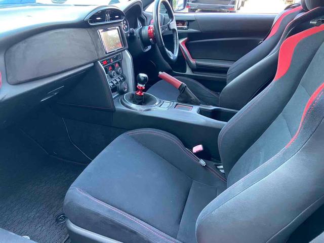 ８６ ＧＴ　ＢＬＩＴＺエアロスピードＲコンセプト　６ＭＴ　ＶＬＡＮＤヘッドライト　Ｂｌｕｅｔｏｏｔｈ　ＶＡＬＥＮＴＩサイドマーカー　クイックリリース　ＡＲＲＯＷＺ車高調　ＥＴＣ　禁煙車（53枚目）