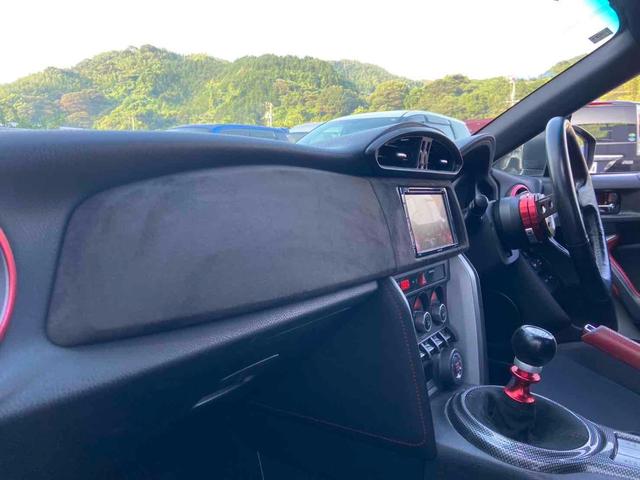 ８６ ＧＴ　ＢＬＩＴＺエアロスピードＲコンセプト　６ＭＴ　ＶＬＡＮＤヘッドライト　Ｂｌｕｅｔｏｏｔｈ　ＶＡＬＥＮＴＩサイドマーカー　クイックリリース　ＡＲＲＯＷＺ車高調　ＥＴＣ　禁煙車（54枚目）