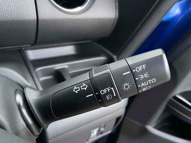 Ｎ－ＢＯＸカスタム Ｇ・Ｌホンダセンシング　サイドカメラ　オートＬＥＤ　助手席エアバッグ　車線逸脱警報装置　キーレス　アイドリングＳＴ　スマ－トキ－　リアカメラ　ＥＴＣ（5枚目）