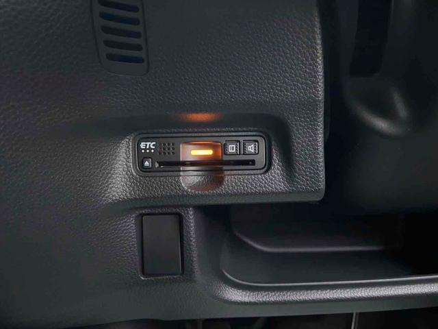 Ｎ－ＢＯＸカスタム Ｇ・Ｌホンダセンシング　サイドカメラ　オートＬＥＤ　助手席エアバッグ　車線逸脱警報装置　キーレス　アイドリングＳＴ　スマ－トキ－　リアカメラ　ＥＴＣ（6枚目）