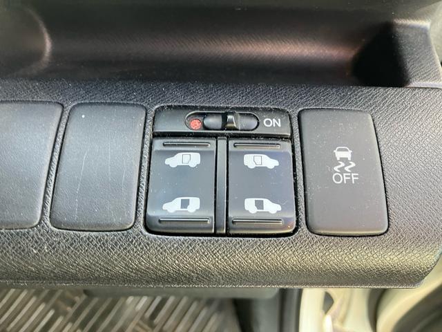 ステップワゴンスパーダ Ｚ　ＨＤＤナビエディション　バックカメラ　コンフォートビューパッケージ　両側電動スライドドア　スマートキー　スペアキー　ＨＩＤヘッドライト　オートライト　アクティブコーナリングライト　ＥＴＣ（23枚目）