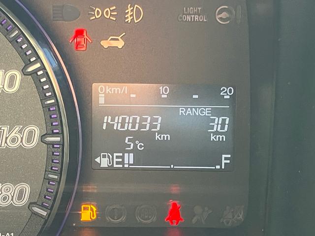 ステップワゴンスパーダ Ｚ　ＨＤＤナビエディション　バックカメラ　コンフォートビューパッケージ　両側電動スライドドア　スマートキー　スペアキー　ＨＩＤヘッドライト　オートライト　アクティブコーナリングライト　ＥＴＣ（24枚目）