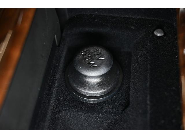 フーガ ３７０ＧＴ　衝突被害軽減システム　オートクルーズコントロール　ＬＥＤヘッドランプ　ＨＤＤナビ　バックカメラ　ＥＴＣ　ドラレコ　フルセグ　ミュージックプレイヤー接続可　ＤＶＤ再生　ＣＤ　アルミホイール　スマートキー（12枚目）