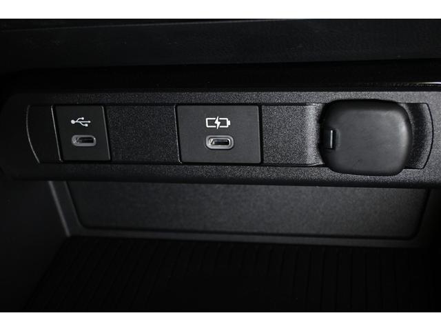 プリウス G ハイブリッド 衝突被害軽減システム オートクルーズコントロール LEDヘッドランプ 100V電源 バックカメラ ETC ドラレコ フルセグ ミュージックプレイヤー接続可 アルミホイール スマートキー(11枚目)