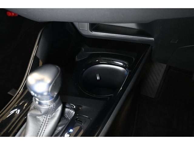 ドリンクホルダー装備！　美味しい飲み物　飲みながら　快適なドライブいかがですか♪