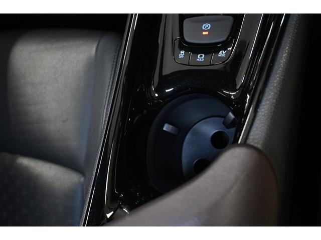 ドリンクホルダー装備！　美味しい飲み物　飲みながら　快適なドライブいかがですか♪