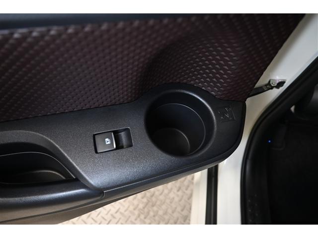 リヤドアドリンクホルダー装備！　美味しい飲み物　飲みながら　快適なドライブいかがですか♪