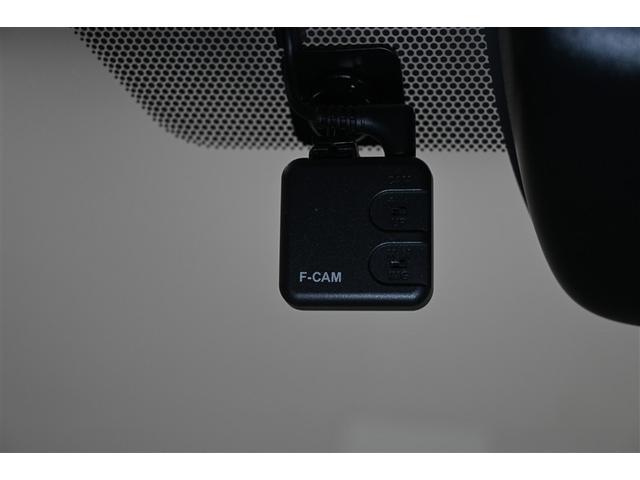 ノア ハイブリッドＳ－Ｚ　ハイブリッド　衝突被害軽減システム　両側電動スライド　オートクルーズコントロール　ＬＥＤヘッドランプ　１００Ｖ電源　メモリーナビ　後席モニター　バックカメラ　ＥＴＣ　ドラレコ　フルセグ　ＤＶＤ再生（21枚目）