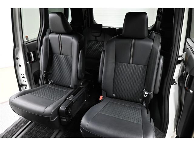 ノア ハイブリッドＳ－Ｚ　ハイブリッド　衝突被害軽減システム　両側電動スライド　オートクルーズコントロール　ＬＥＤヘッドランプ　１００Ｖ電源　メモリーナビ　後席モニター　バックカメラ　ＥＴＣ　ドラレコ　フルセグ　ＤＶＤ再生（29枚目）