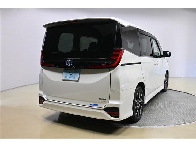 ノア ハイブリッドＳ－Ｚ　ハイブリッド　衝突被害軽減システム　両側電動スライド　オートクルーズコントロール　ＬＥＤヘッドランプ　１００Ｖ電源　メモリーナビ　後席モニター　バックカメラ　ＥＴＣ　ドラレコ　フルセグ　ＤＶＤ再生（37枚目）