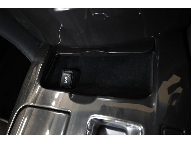 クラウンハイブリッド アスリートＳ　ハイブリッド　衝突被害軽減システム　オートクルーズコントロール　ＨＩＤヘッドライト　ＨＤＤナビ　バックカメラ　ＥＴＣ　ドラレコ　フルセグ　ミュージックプレイヤー接続可　ＤＶＤ再生　ＣＤ　アルミホイール（12枚目）