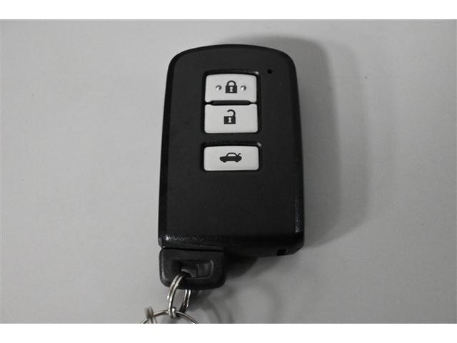 クラウンハイブリッド アスリートＳ　ハイブリッド　衝突被害軽減システム　オートクルーズコントロール　ＨＩＤヘッドライト　ＨＤＤナビ　バックカメラ　ＥＴＣ　ドラレコ　フルセグ　ミュージックプレイヤー接続可　ＤＶＤ再生　ＣＤ　アルミホイール（30枚目）