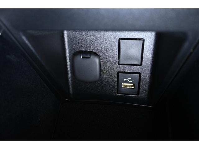 クラウンクロスオーバー Gアドバンスド 展示・試乗車 4WD ハイブリッド 衝突被害軽減システム オートクルーズコントロール LEDヘッドランプ 100V電源 バックカメラ ETC ドラレコ フルセグ ミュージックプレイヤー接続可 キーレス(17枚目)