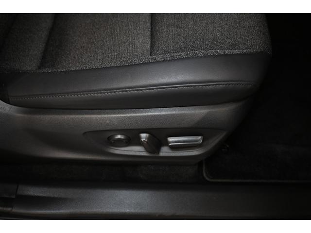 クラウンクロスオーバー Gアドバンスド 展示・試乗車 4WD ハイブリッド 衝突被害軽減システム オートクルーズコントロール LEDヘッドランプ 100V電源 バックカメラ ETC ドラレコ フルセグ ミュージックプレイヤー接続可 キーレス(28枚目)