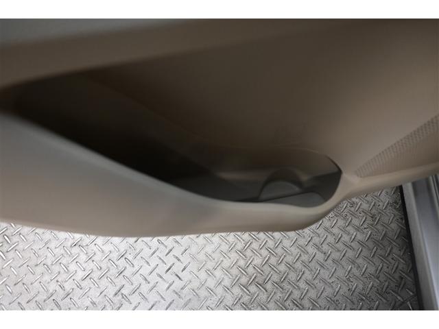 リアドアドリンクホルダー装備！　美味しい飲み物　飲みながら　快適なドライブいかがですか♪