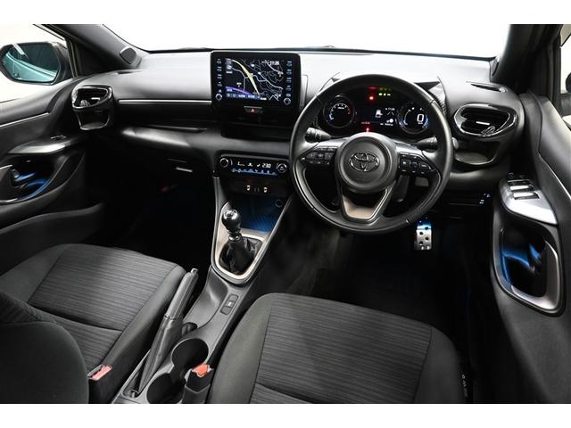 ヤリス Z 衝突被害軽減システム ローダウン オートクルーズコントロール LEDヘッドランプ メモリーナビ バックカメラ ミュージックプレイヤー接続可 アルミホイール スマートキー キーレス(4枚目)