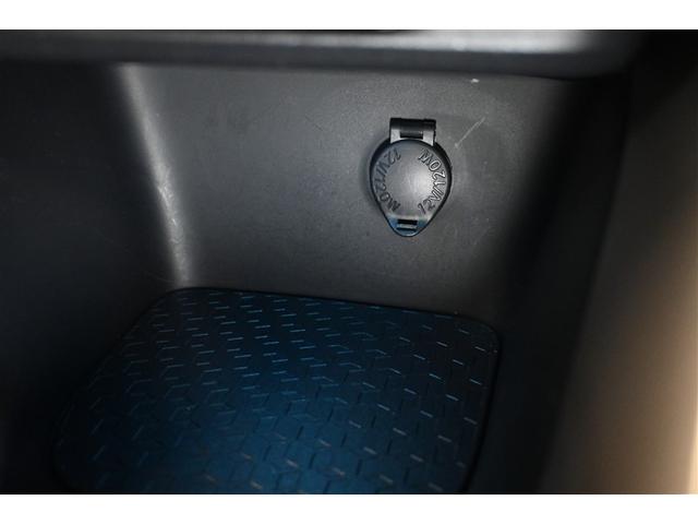 ヤリス Z 衝突被害軽減システム オートクルーズコントロール LEDヘッドランプ メモリーナビ バックカメラ ETC ドラレコ フルセグ ミュージックプレイヤー接続可 DVD再生 CD アルミホイール キーレス(12枚目)