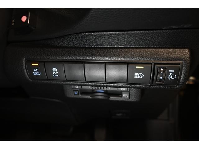 カローラツーリング ハイブリッド　ダブルバイビー　ハイブリッド　衝突被害軽減システム　オートクルーズコントロール　ＬＥＤヘッドランプ　１００Ｖ電源　メモリーナビ　バックカメラ　ＥＴＣ　ドラレコ　フルセグ　ミュージックプレイヤー接続可　アルミホイール（23枚目）